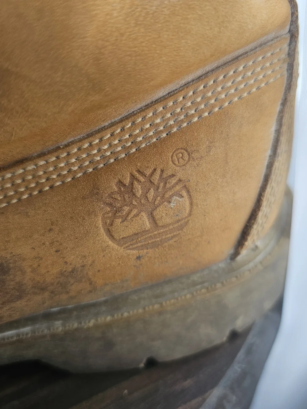 Timberland Men's Wheat Brown Work Boots - Rugged Leather Lace-Up